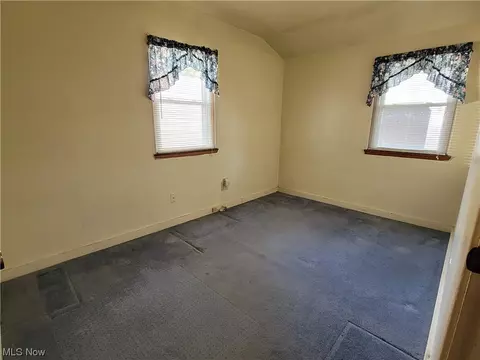 357 Abbe Rd N, Elyria, OH 44035 photo 16
