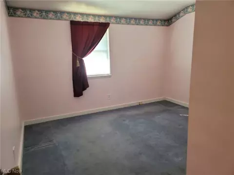 357 Abbe Rd N, Elyria, OH 44035 photo 13