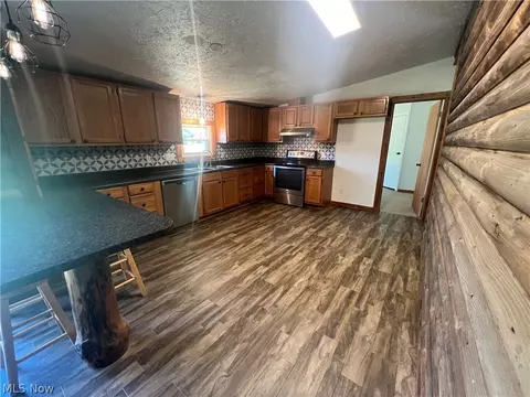 Kitchen - 5476 Rutledge St, Dennison, OH 44621 photo 3 of 4