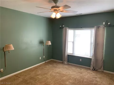 5645 Clingan Rd #4D, Struthers, OH 44471 photo 15