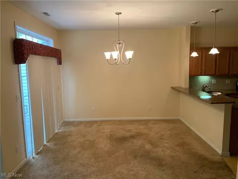 5645 Clingan Rd #4D, Struthers, OH 44471 photo 8