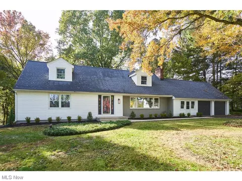 4304 W Bath Rd, Akron, OH 44333