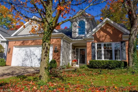 16982 Brittany Pl, Strongsville, OH 44136