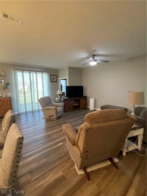 824 Cedar Crest Dr, Elyria, OH 44035 photo 7