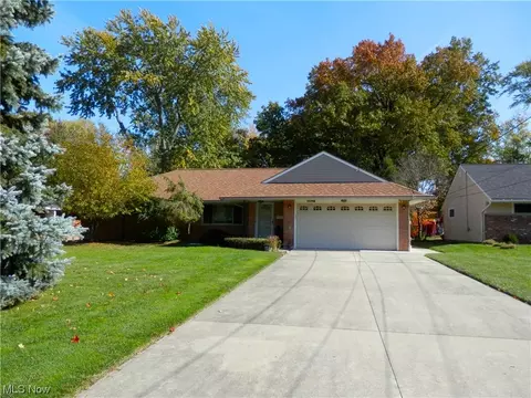 499 Jeannette Dr, Richmond Heights, OH 44143