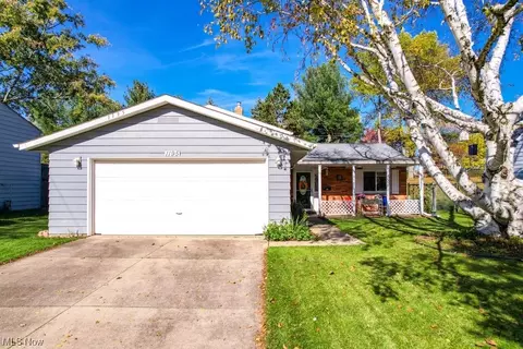 1195 Garth Dr, Kent, OH 44240