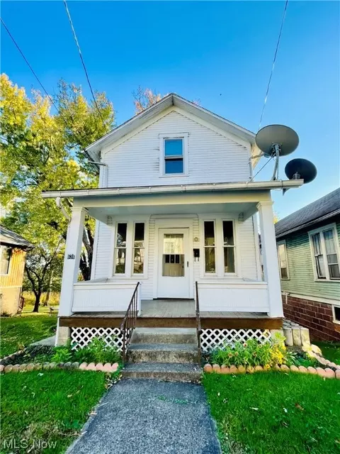 636 Phillips St, Marietta, OH 45750