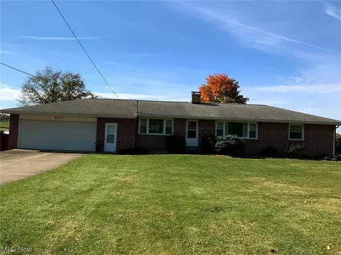 4521 Kidron Rd, Dalton, OH 44618