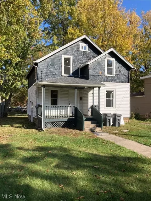 110 Groveland St, Oberlin, OH 44074