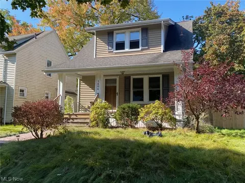 1404 Girard St, Akron, OH 44301