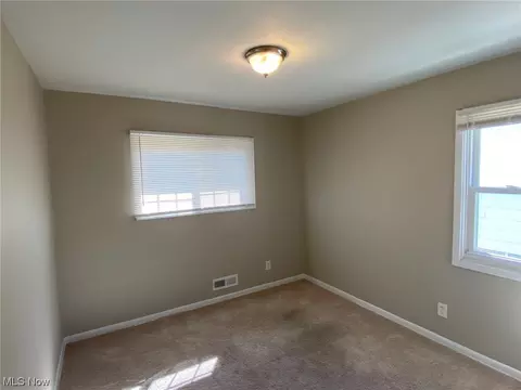 1830 Eldon Dr, Wickliffe, OH 44092 photo 13