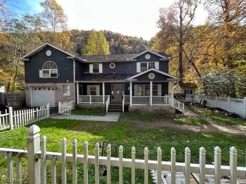 1648 Ivydale, Clay, WV 25043