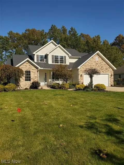 1033 Glendalough Dr, Grafton, OH 44044