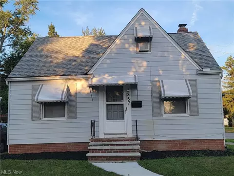 3887 E 177th St, Cleveland, OH 44128