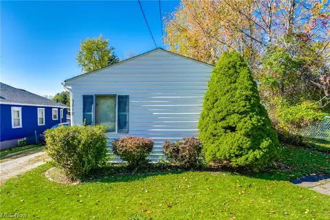 3210 Elmo St, Akron, OH 44319