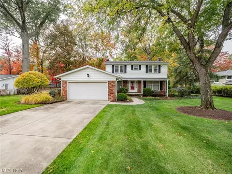 1880 Salem Pkwy, Westlake, OH 44145