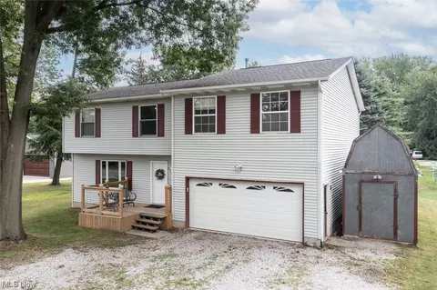 214 Hunter Ave, Munroe Falls, OH 44262 photo 3