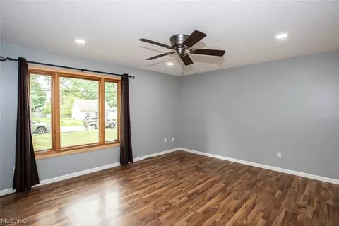 214 Hunter Ave, Munroe Falls, OH 44262 photo 10