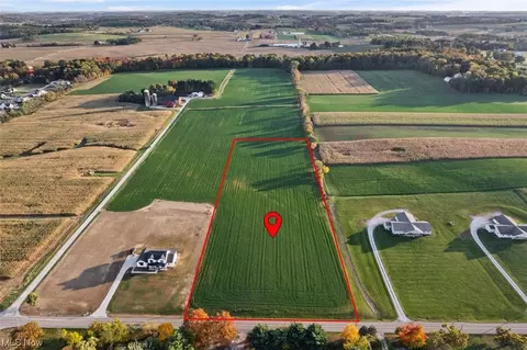 Arnold Road, Dalton, OH 44618