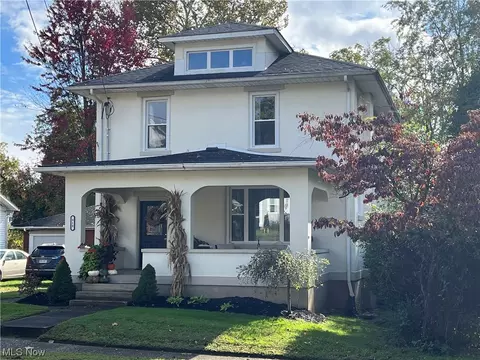 918 26th St, Parkersburg, WV 26104
