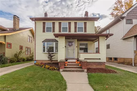 2285 Ogontz Ave, Lakewood, OH 44107
