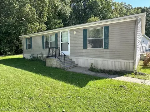 520 Milan Rd #140, Norwalk, OH 44857