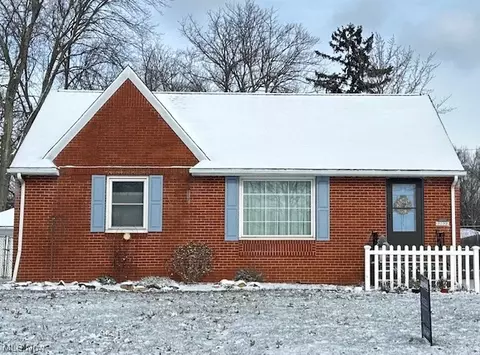 22822 Maple Dr, Fairview Park, OH 44126