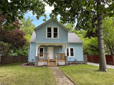 1235 W 6th St, Lorain, OH 44052