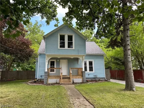 1235 W 6th St, Lorain, OH 44052
