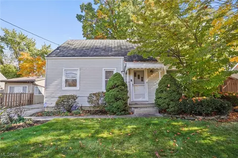 1249 Easton Dr, Akron, OH 44310