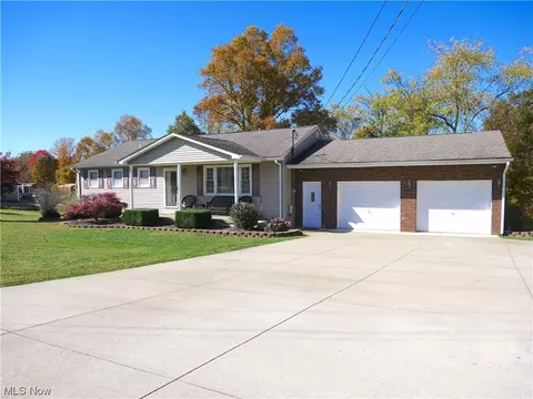 62818 Chestnut Rd, Bellaire, OH 43906