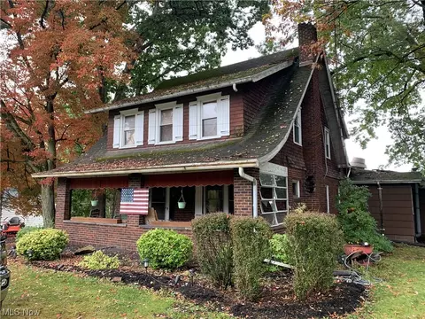 785 W Main St, Washingtonville, OH 44490