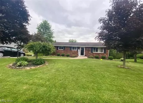 42527 Mercury Dr, Wellsville, OH 43968