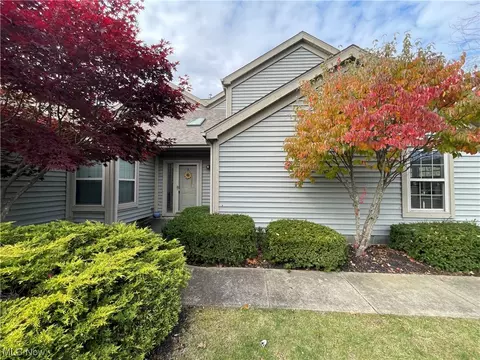 501 Windjammer Dr #UNI1, Columbiana, OH 44408