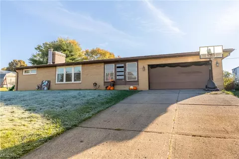 10066 Riceland Ave, Magnolia, OH 44643