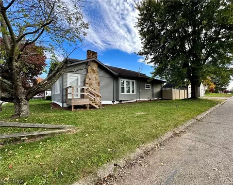 800 33rd St, Vienna, WV 26105