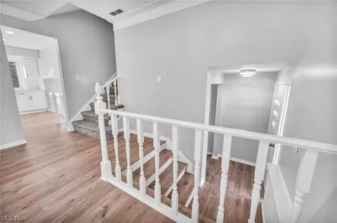 5776 Skyline Dr, Seven Hills, OH 44131 photo 13