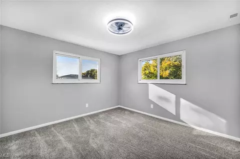 5776 Skyline Dr, Seven Hills, OH 44131 photo 16