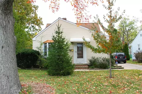 831 E 258th St, Euclid, OH 44132 photo 34