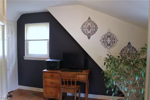 831 E 258th St, Euclid, OH 44132 photo 17