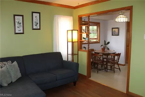 831 E 258th St, Euclid, OH 44132 photo 9