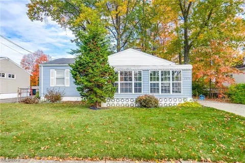 1273 Ada St, Akron, OH 44306