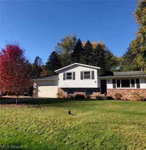 13339 Inverness Ave NW, Uniontown, OH 44685