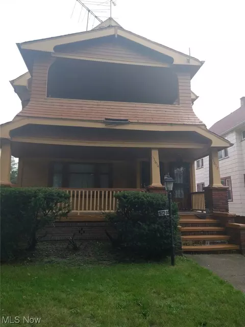 11612 Buckingham Ave, Cleveland, OH 44120