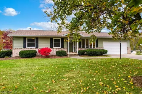 4621 Smithview Ave NW, Massillon, OH 44647