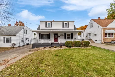 711 Thoreau Ave, Akron, OH 44306