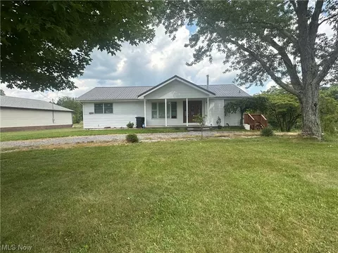 14684 Old Lincoln Hwy, East Liverpool, OH 43920