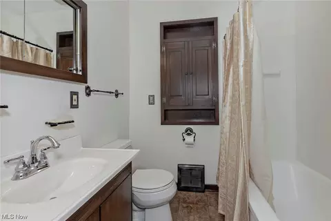29648 Phillips Ave, Wickliffe, OH 44092 photo 15