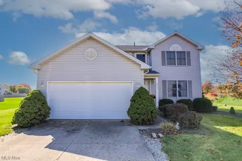2037 Nantucket Dr, Lorain, OH 44053