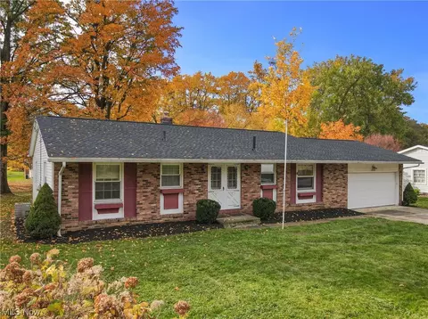 2936 Bancroft Rd, Fairlawn, OH 44333